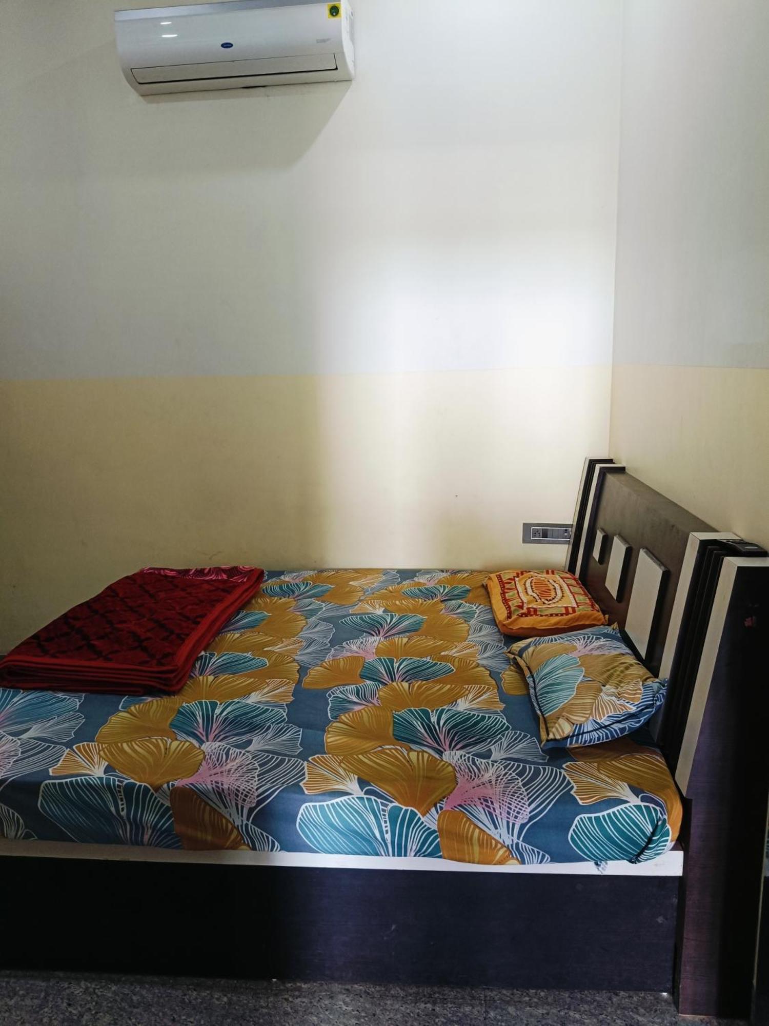 Palsana  Jai Hanuman Guest House מראה חיצוני תמונה
