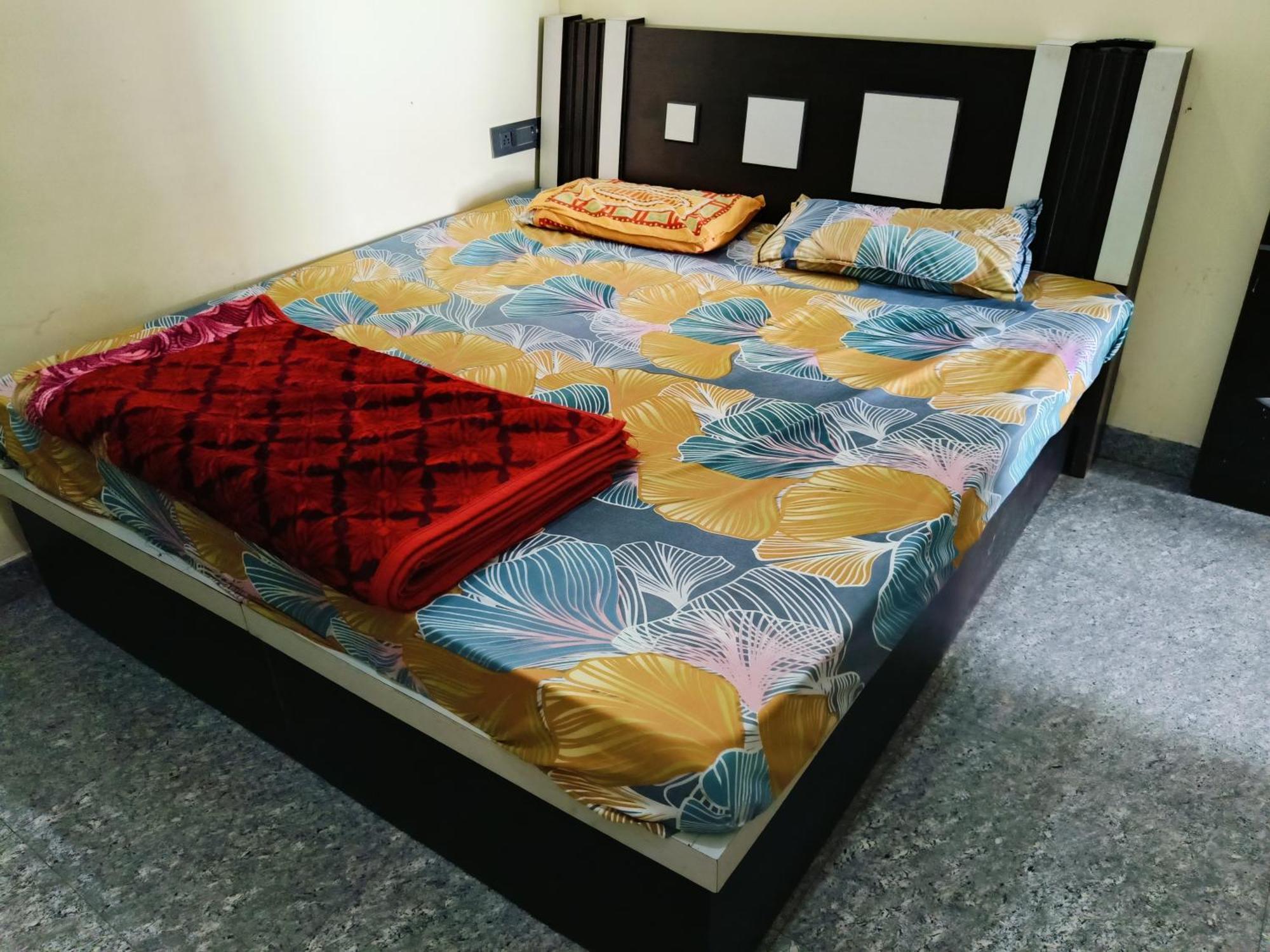 Palsana  Jai Hanuman Guest House מראה חיצוני תמונה